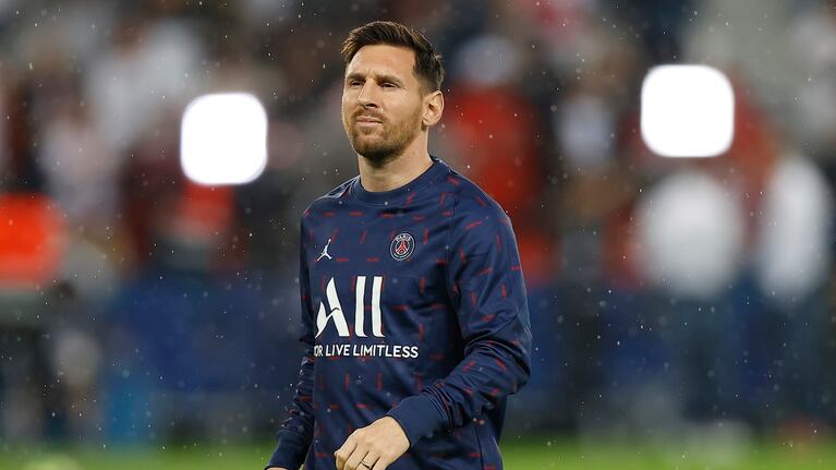 Messi cortó la relación con Lali en Instagram.