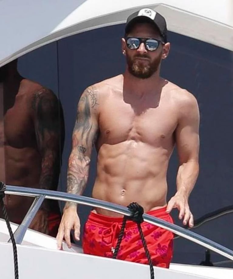 Messi de vacaciones en familia: Antonela lució radiante en Ibiza