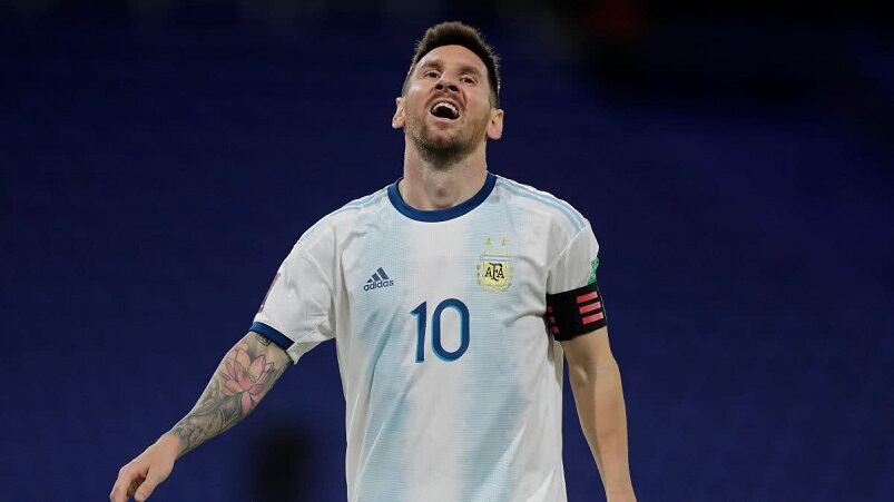 Messi debió adaptar el juego a su físico de 33 años.