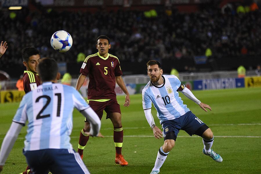 Messi, Dybala y compañía no pudieron contra el último de la tabla. Foto: Lucio Casalla / Enviado especial de ElDoce.tv