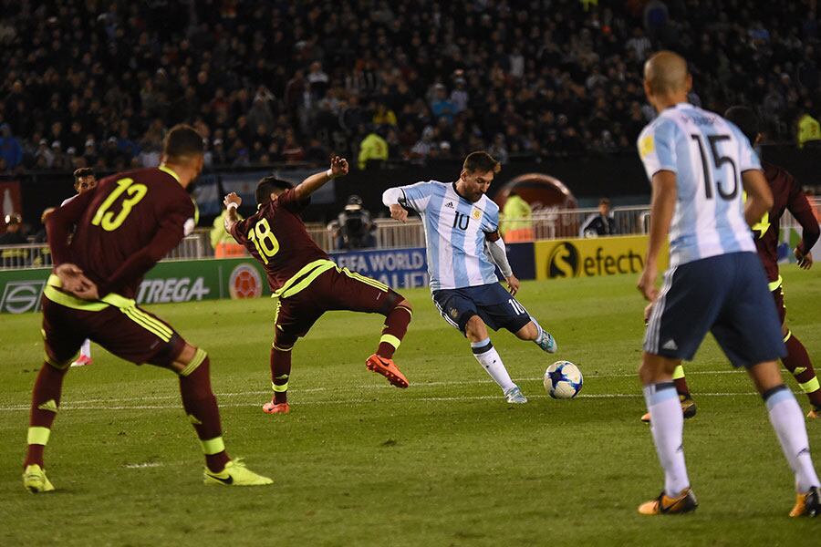 Messi, Dybala y compañía no pudieron contra el último de la tabla. Foto: Lucio Casalla / Enviado especial de ElDoce.tv