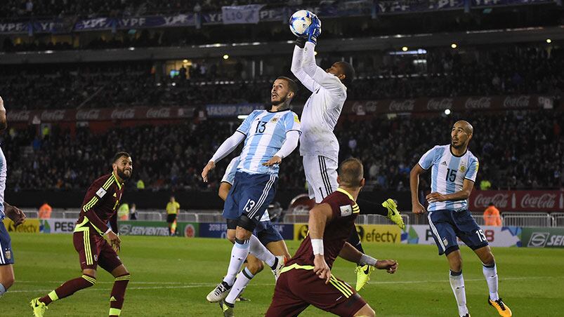 Messi, Dybala y compañía no pudieron contra el último de la tabla. Foto: Lucio Casalla / Enviado especial de ElDoce.tv