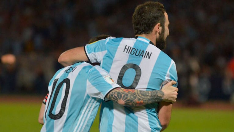Messi e Higuaín, dos de los más queridos por la gente. Foto: Lucio Casalla / ElDoce.tv