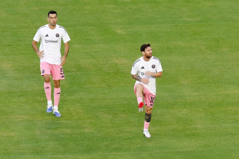 Messi en la entrada en calor