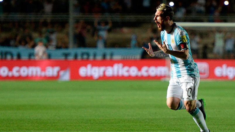 Messi fue la inmensa figura del triunfo de la Selección. Foto: AP.