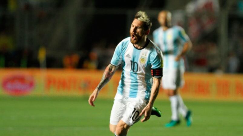 Messi fue la inmensa figura del triunfo de la Selección. Foto: AP.