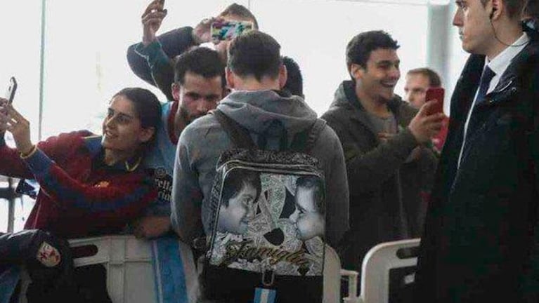 Messi hizo furor con su mochila personalizada ¡y súper tierna!