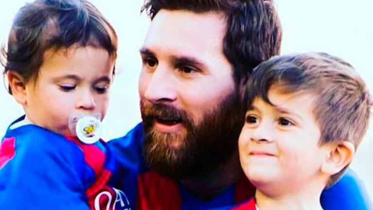 Messi junto a Thiago y Mateo.