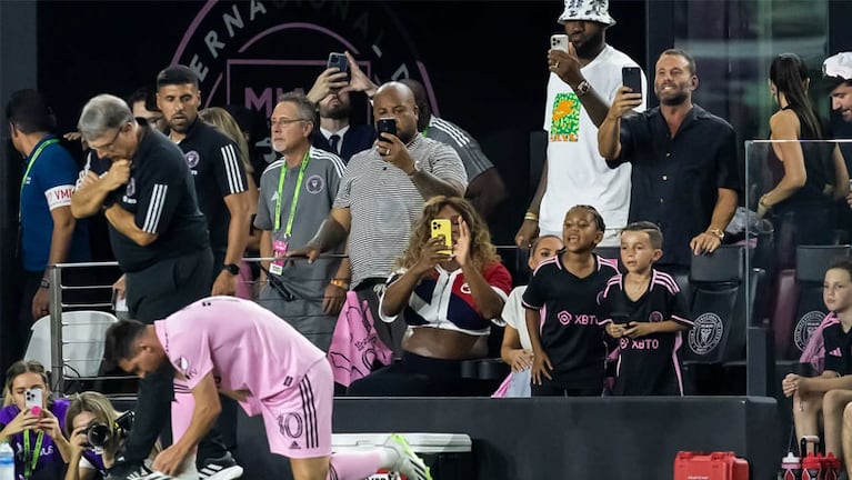 Messi le regaló su camiseta a una gran estrella mundial.