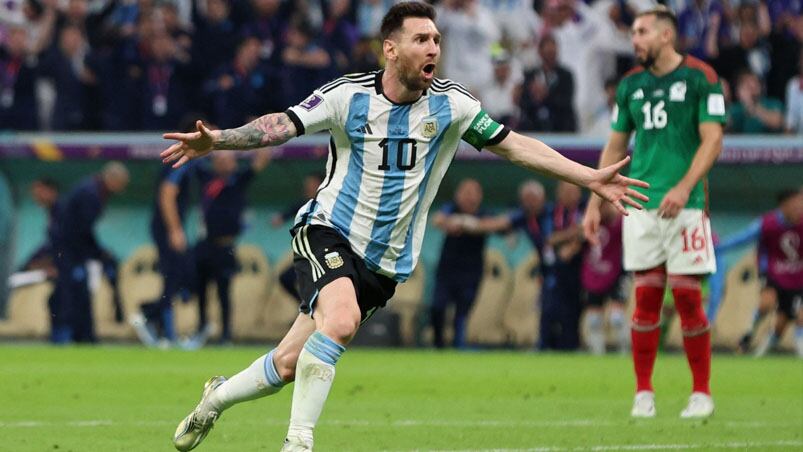 Messi marcó el primer gol de la victoria argentina.