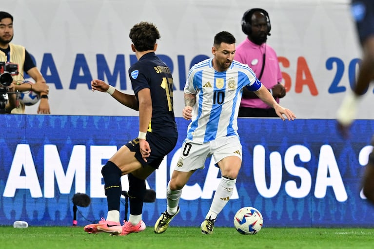 Messi no tuvo su mejor versión ante Ecuador en los cuartos de final. Maria Lysaker-USA TODAY Sports