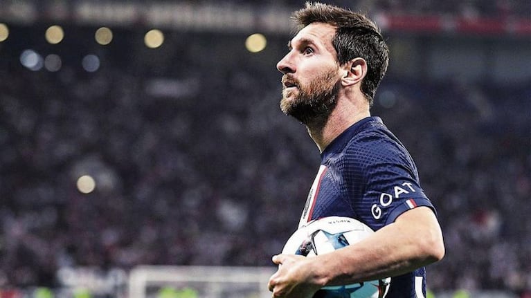 Messi puso el 3 a 0 ante el Lens.