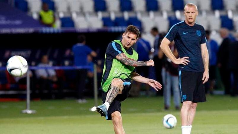 Messi quiere arrancar la temporada con otro título 