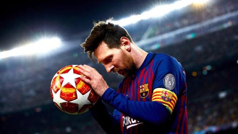 Messi se aleja cada vez más del Camp Nou.