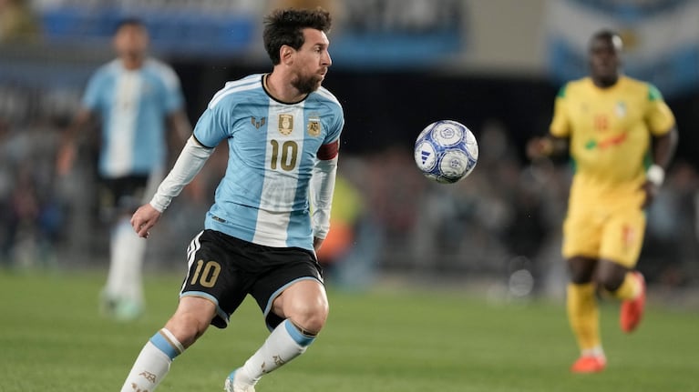 Messi se despide de la Selección en el Monumental. (Foto: AP)