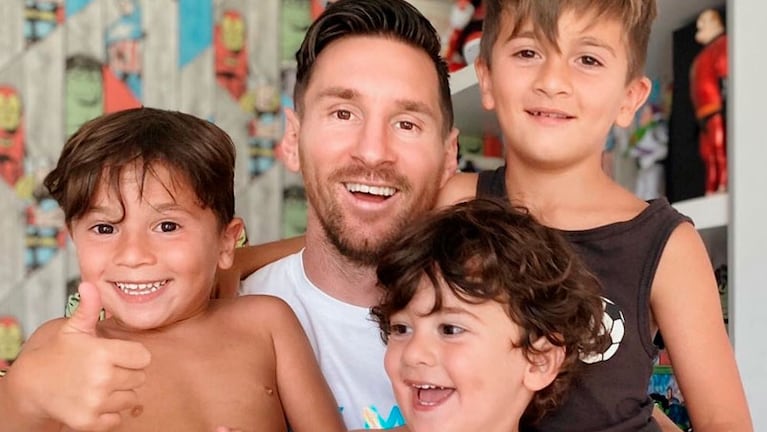 Messi se divirtió junto a sus hijos y sobrino.