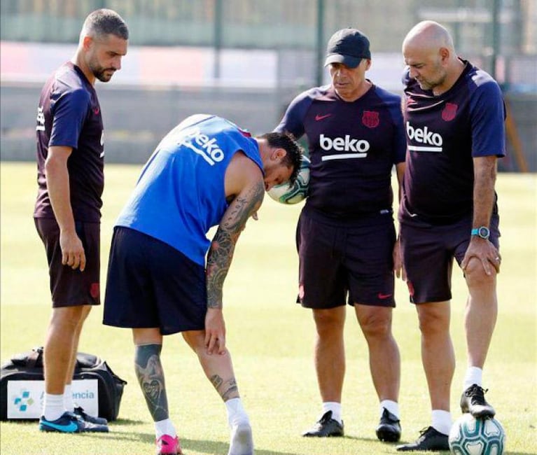 Messi se lesionó en el primer entrenamiento con Barcelona