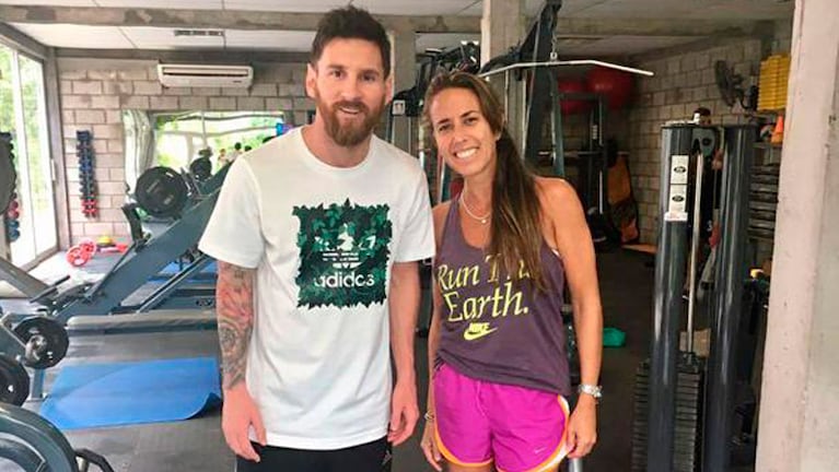 Messi sorprendió en un gimnasio de las afueras de Rosario.