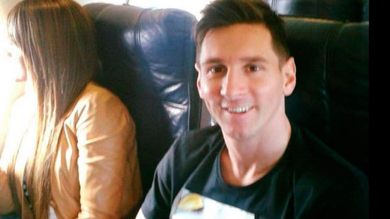 Messi viajó junto a su esposa Antonella. 