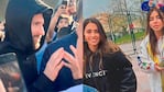 Messi y Antonela visitaron Disney de París y provocaron una revolución.