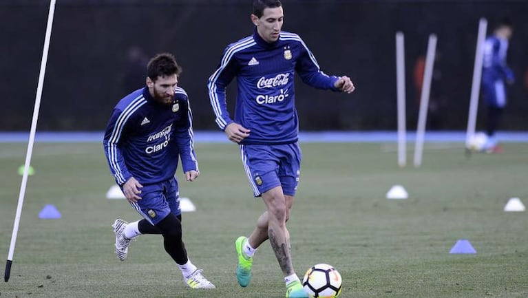 Messi y Dybala, en el primer equipo que probó Sampaoli