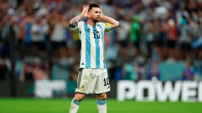 Messi y el festejo del Topo Gigio a Van Gaal.