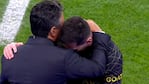 Messi y Gallardo se fundieron en un prolongado abrazo.