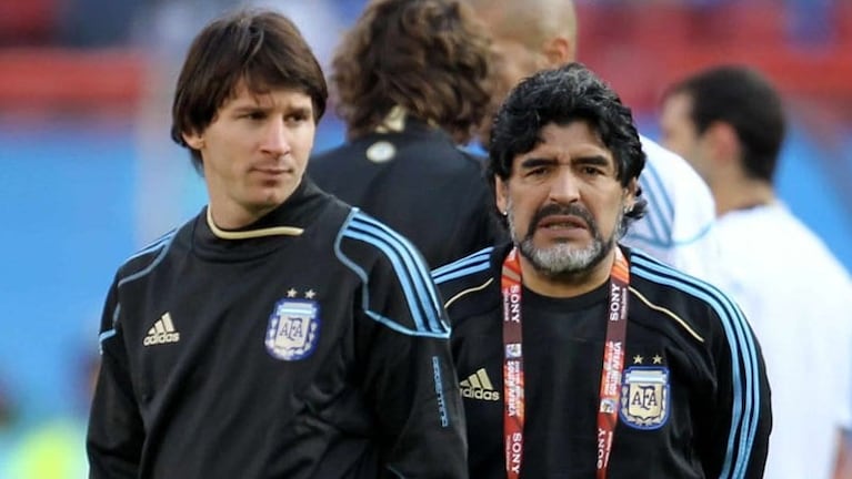 Messi y Maradona cuando Diego dirigía a la Selección Argentina. 