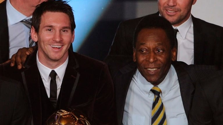 Messi y Pelé en la entrega del Balón de Oro en 2011. 
