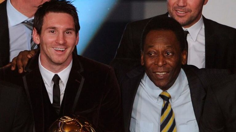 Messi y Pelé en la entrega del Balón de Oro en 2011.
