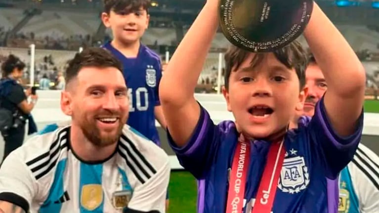 Messi y su hijo Mateo en la final de la Copa del Mundo.