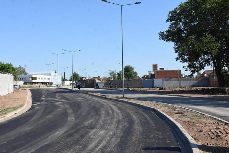 Mestre inauguró la obra que mejora el tránsito entre Rafael Núñez y Donato Álvarez