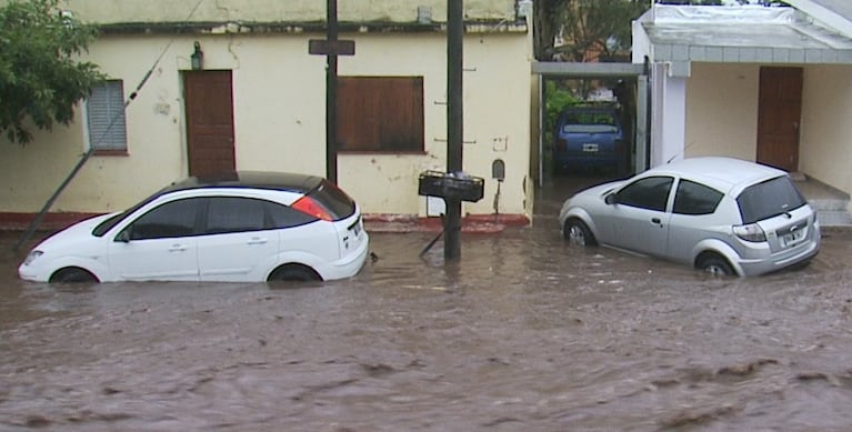 Meteorafa, el papá que perdió a su hija en la inundación de Sierras Chicas y convirtió el dolor en servicio 