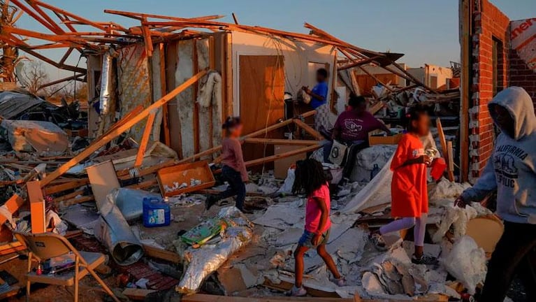 Meteorólogo invocó a Dios mientras anunciaba en vivo la llegada de un tornado