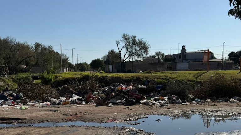 Micro y macrobasurales en Córdoba.