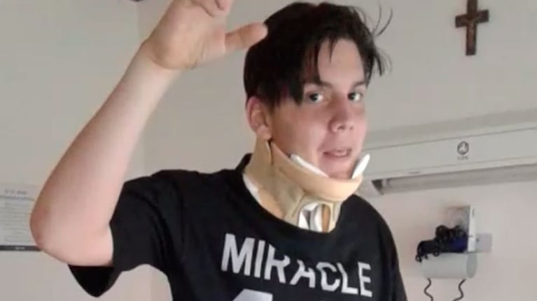 "Milagro": esa palabra tenía la remera de Fede.