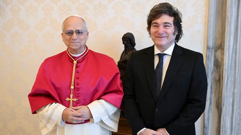 Milei con el Papa en el Vaticano