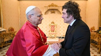 Milei espera por la evolución del Papa.