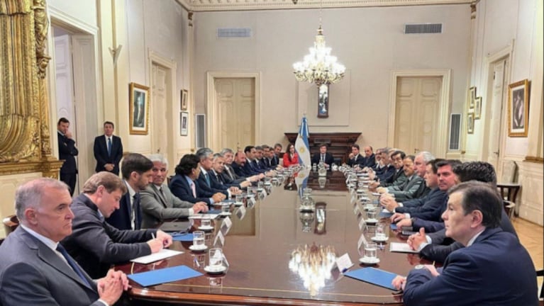 Milei inicia el diálogo con gobernadores para avanzar en sus reformas en el Congreso