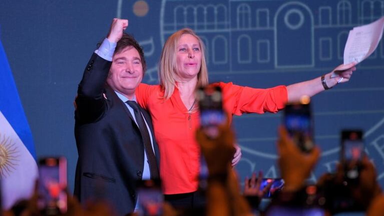 Milei no detalló cuál será la función de su hermana Karina, a quien llama "el jefe".