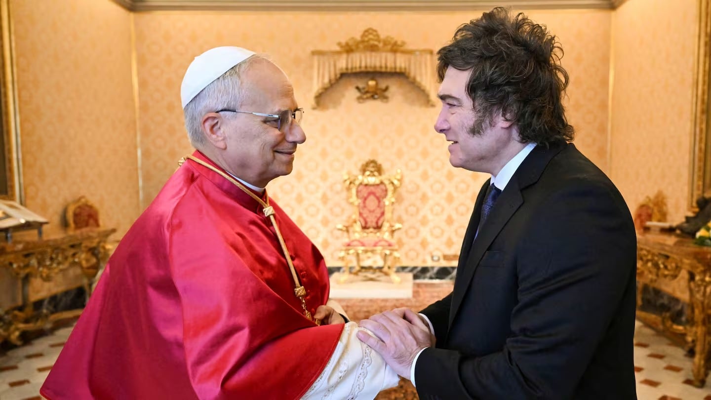 Milei visitó al Papa en el Vaticano.