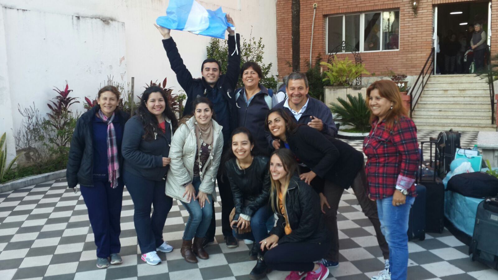 Miles de argentinos recién llegados paras ver al Papa. 