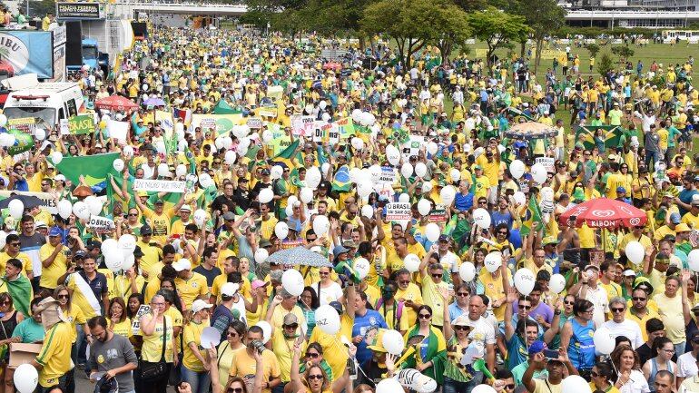 Miles de brasileros se movilizaron en distintas ciudades. 