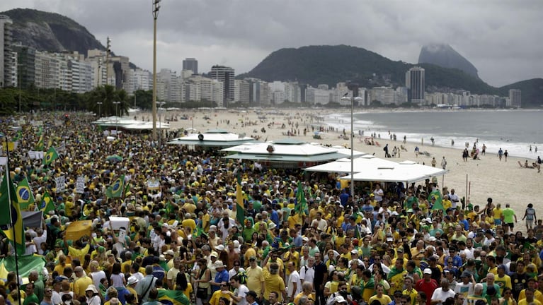 Miles de brasileros se movilizaron en distintas ciudades. 