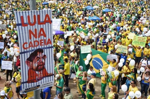 Miles de brasileros se movilizaron en distintas ciudades. 