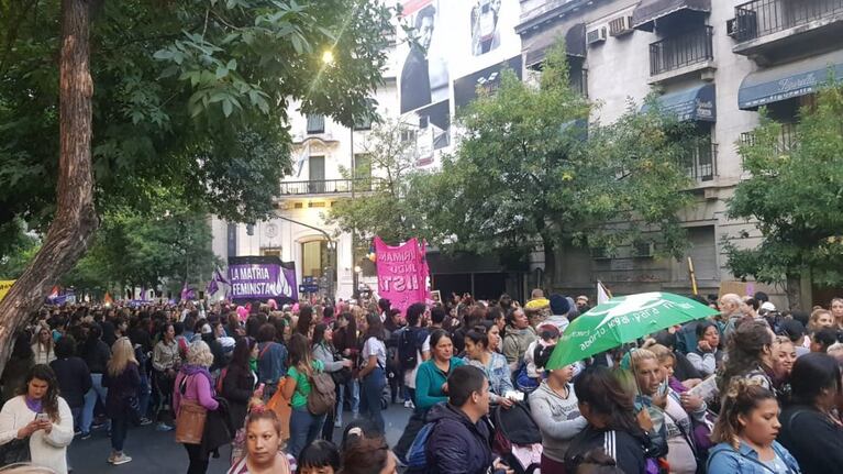 Miles de mujeres salieron a las calles a reclamar derechos. Foto: Silvia Pérez Ruiz