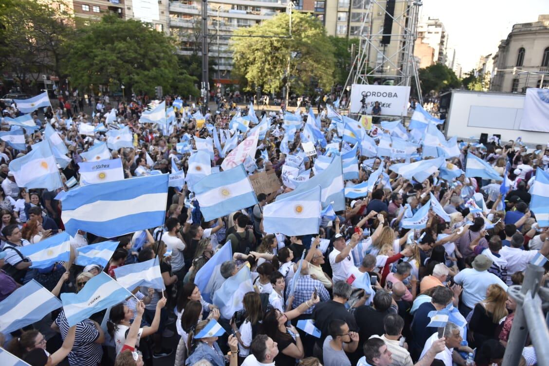 Miles de personas acompañaron en el último "Sí, se puede". Foto: Lucio Casalla/ElDoce.tv