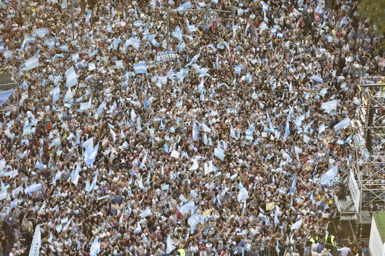 Miles de personas acompañaron en el último "Sí, se puede". Foto: Lucio Casalla/ElDoce.tv