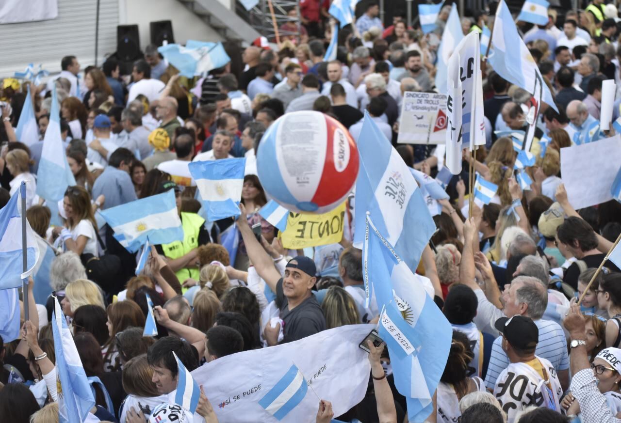 Miles de personas acompañaron en el último "Sí, se puede". Foto: Lucio Casalla/ElDoce.tv