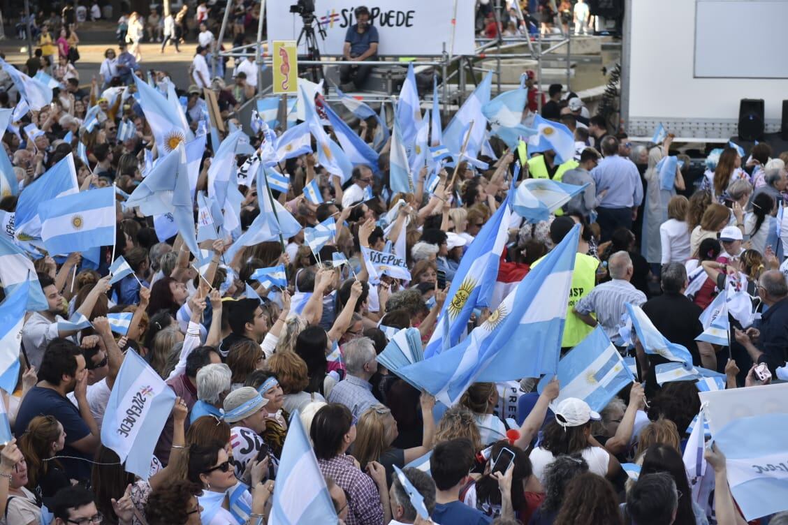 Miles de personas acompañaron en el último "Sí, se puede". Foto: Lucio Casalla/ElDoce.tv